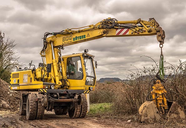 挖机保养步骤:专业技师的推荐做法